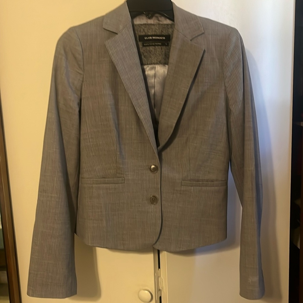 Club Monaco Fitted Tailored Gray Pinstripe Blazer